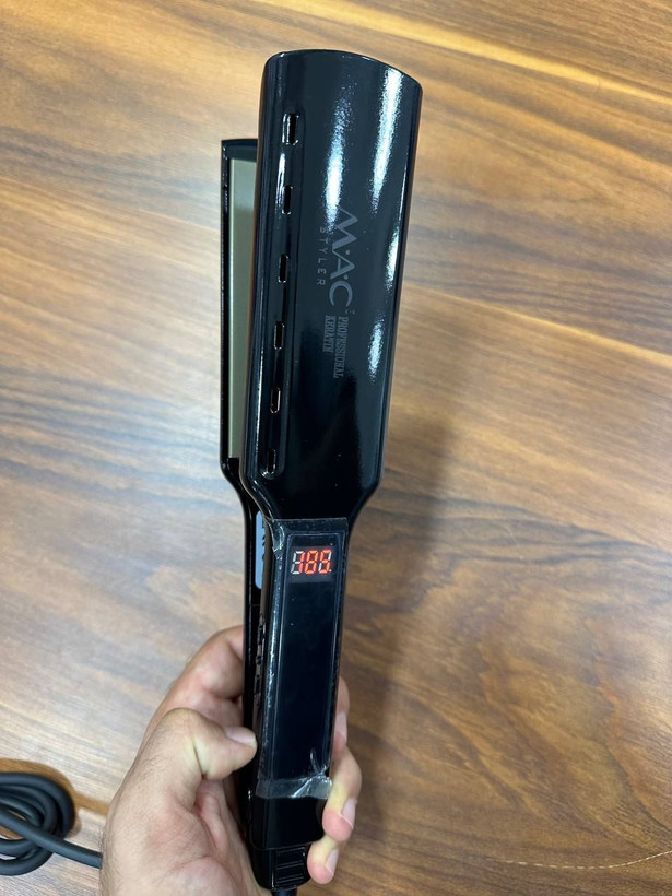 اتو مو حرفه ای کراتین تراپی مک استایلر مدل Mac1502 .